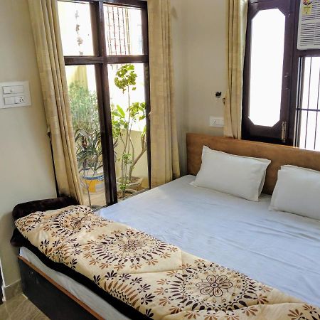 Mye Homestay 1 Near Golden Temple Amritsar Ngoại thất bức ảnh